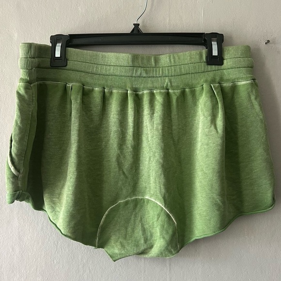 Free People Intimately Green Soft High Waisted Shorts Size XS - Picture 5 of 6